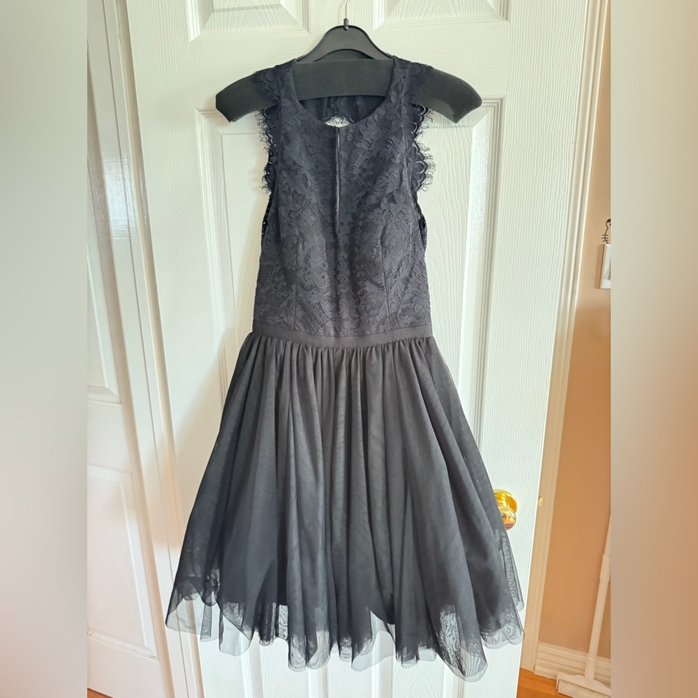 Ted Baker “Aliana” Lace Open-Back Dress — Black, Size 1